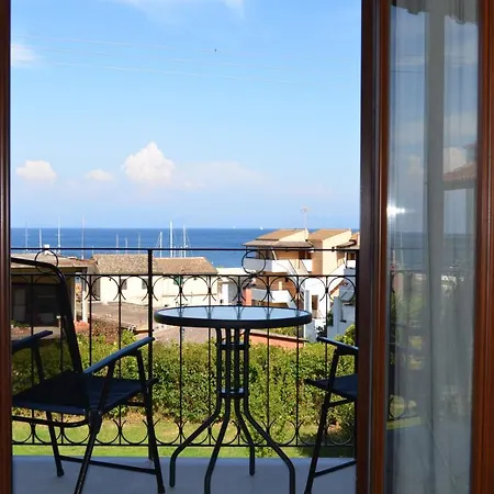 Virginia Apartahotel Benitses (Corfu)
