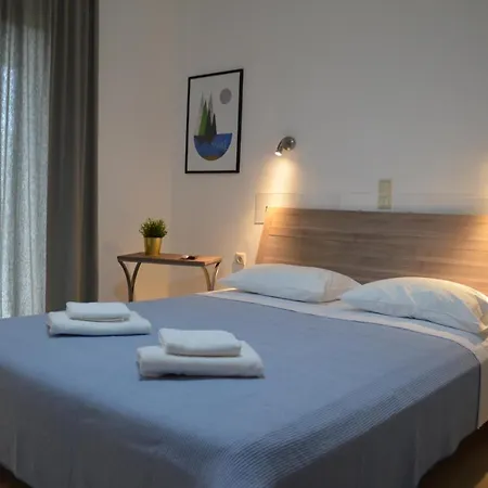 Virginia Apartahotel *