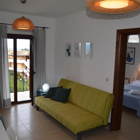 Virginia Apartahotel